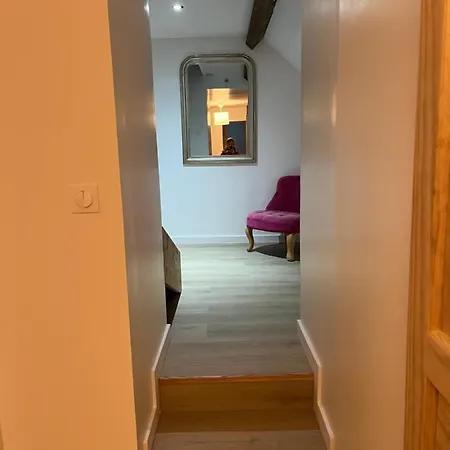 Le De La Rue * Greville-Hague